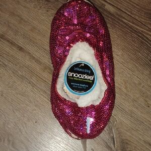 Snoozies! Women's Sequin Slippers - Pink